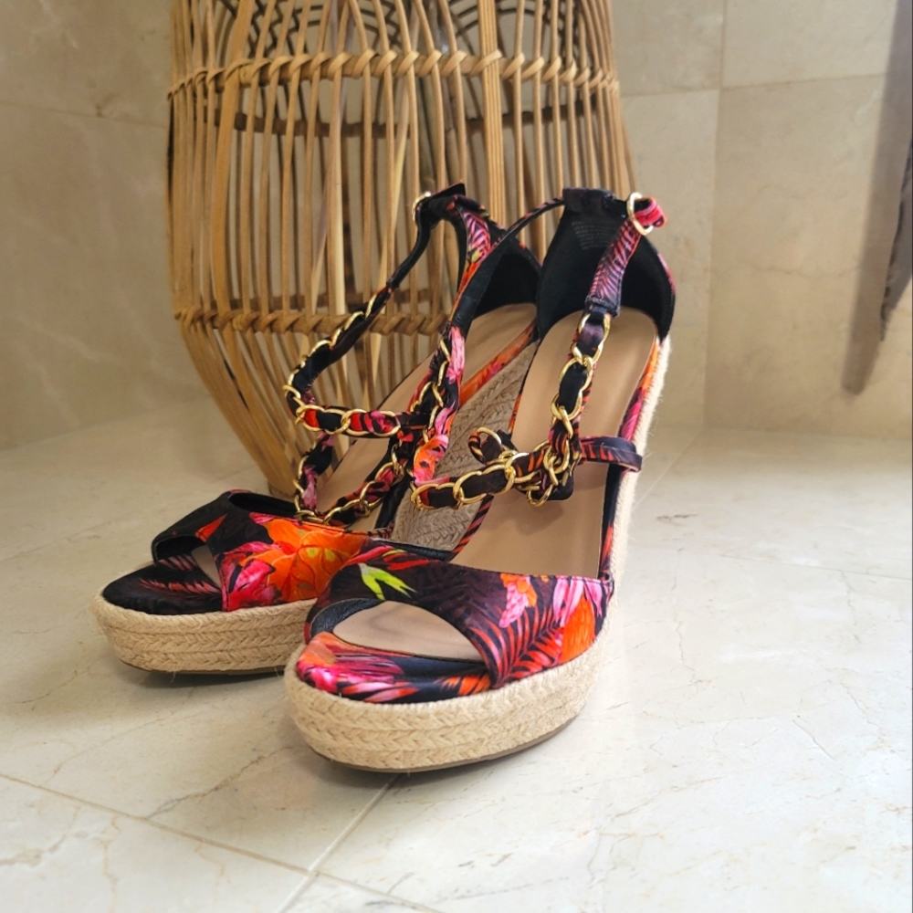 Shoedazzle unique multi color tropical espadrille wedge Sandals size 9.5